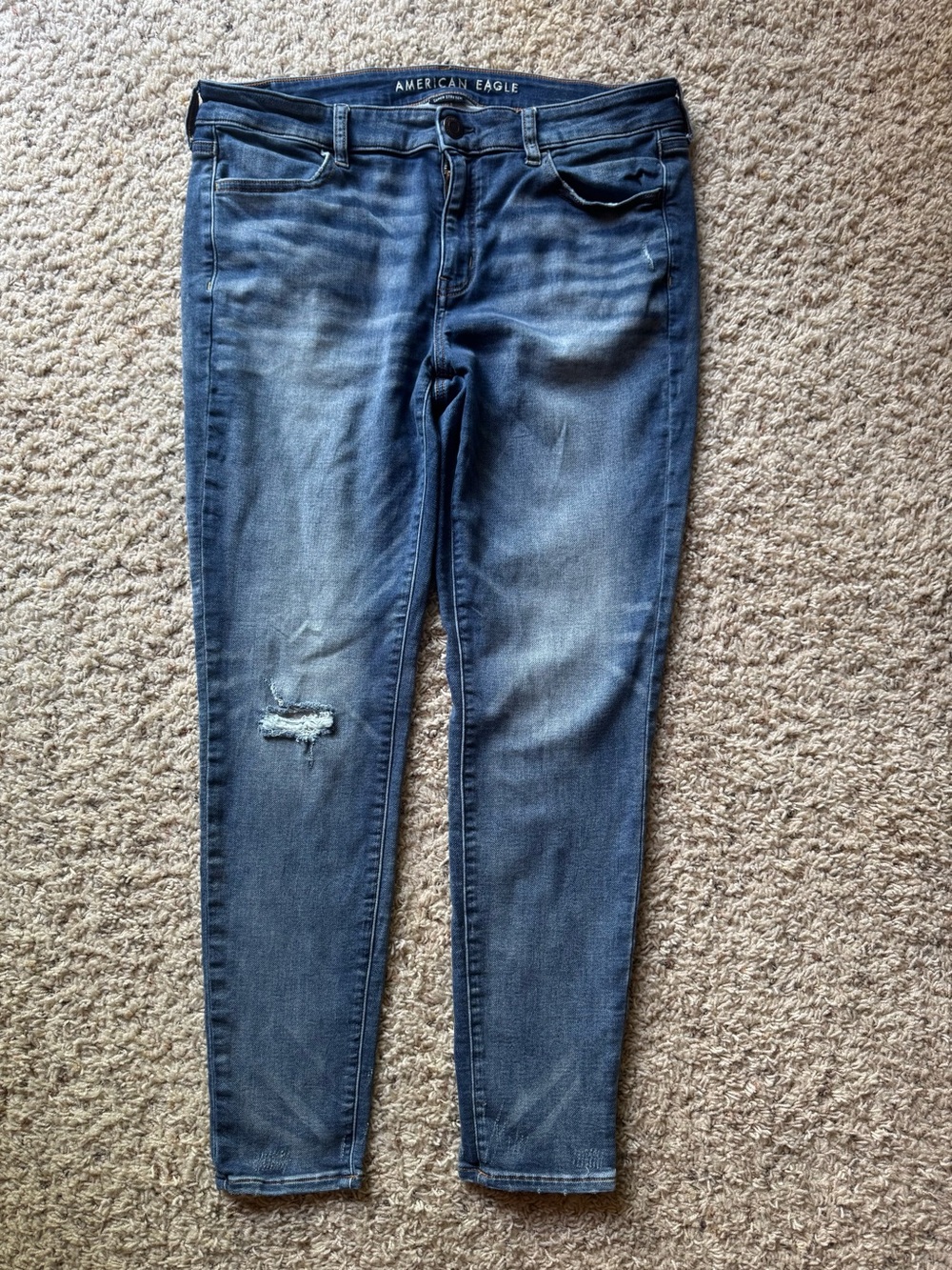 American Eagle Outfitters Women’s Blue Distressed Jeggings